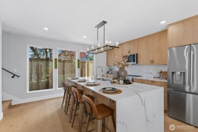 9537 Dayton Avenue N, Seattle, WA 98103 - Photo 9