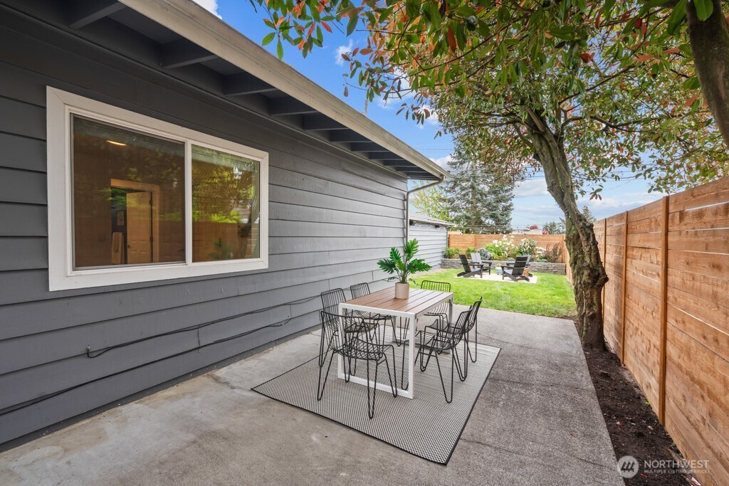 7142 31st Avenue SW, Seattle, WA 98126
