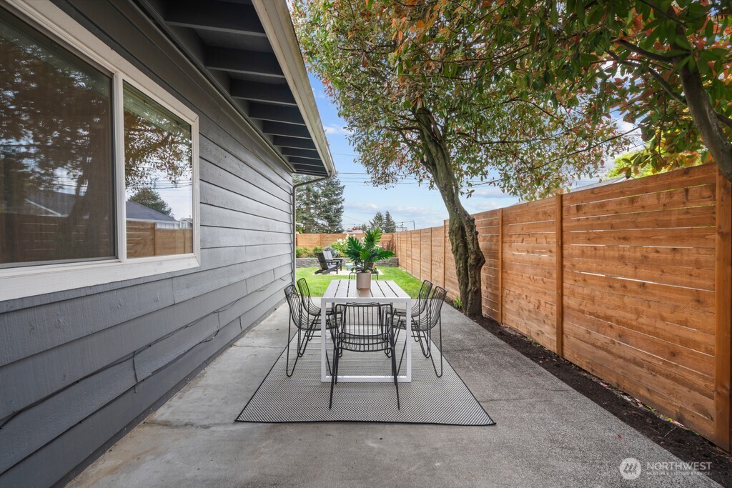7142 31st Avenue SW, Seattle, WA 98126