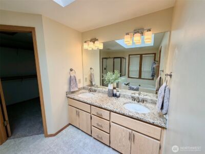 14819 SE 66th Street , Bellevue, WA 98006-5021 - Photo 25