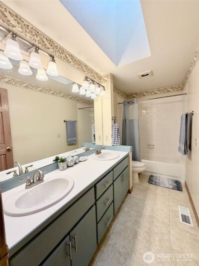 14819 SE 66th Street , Bellevue, WA 98006-5021 - Photo 32