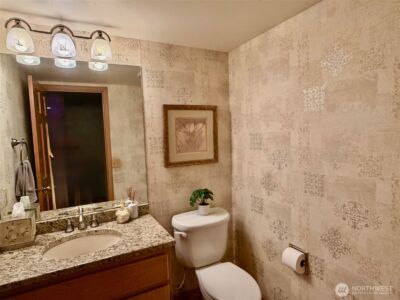 14819 SE 66th Street , Bellevue, WA 98006-5021 - Photo 33