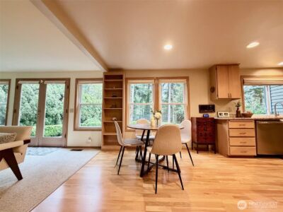 14819 SE 66th Street , Bellevue, WA 98006-5021 - Photo 4