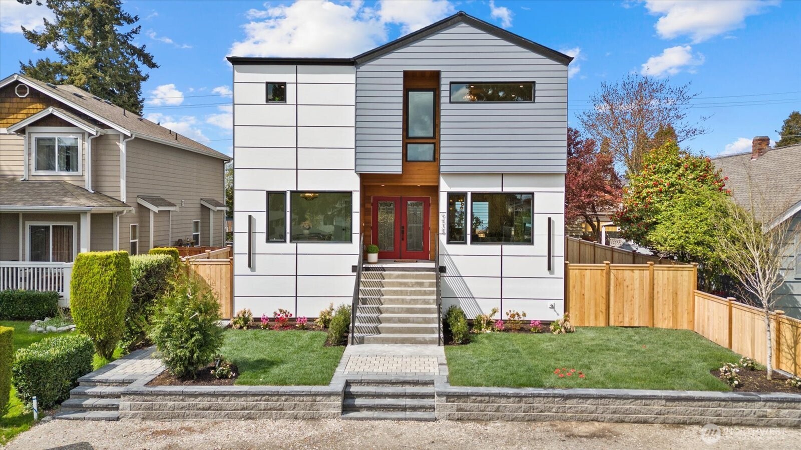 9535 Dayton Avenue N, Seattle, WA 98103