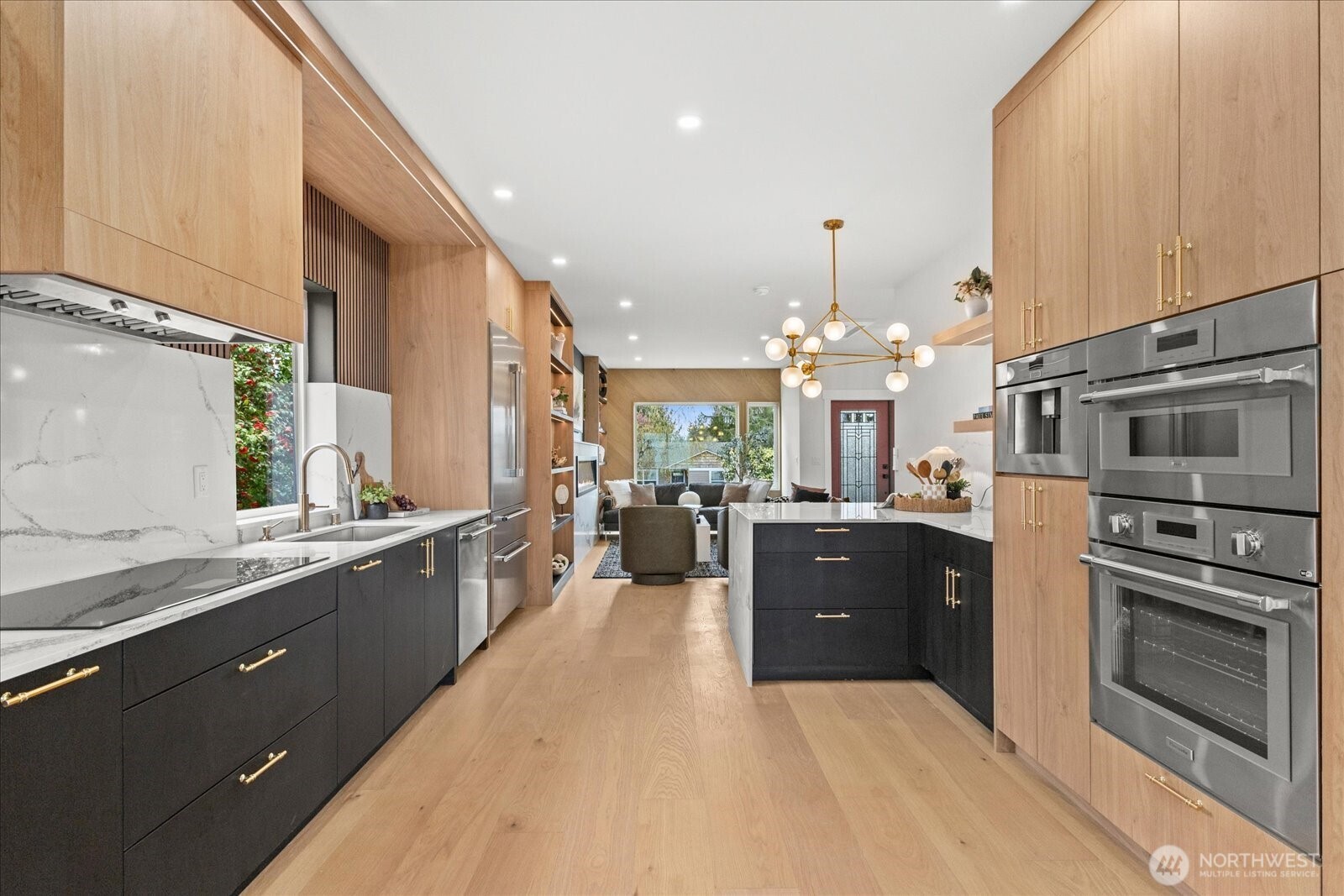 9535 Dayton Avenue N, Seattle, WA 98103
