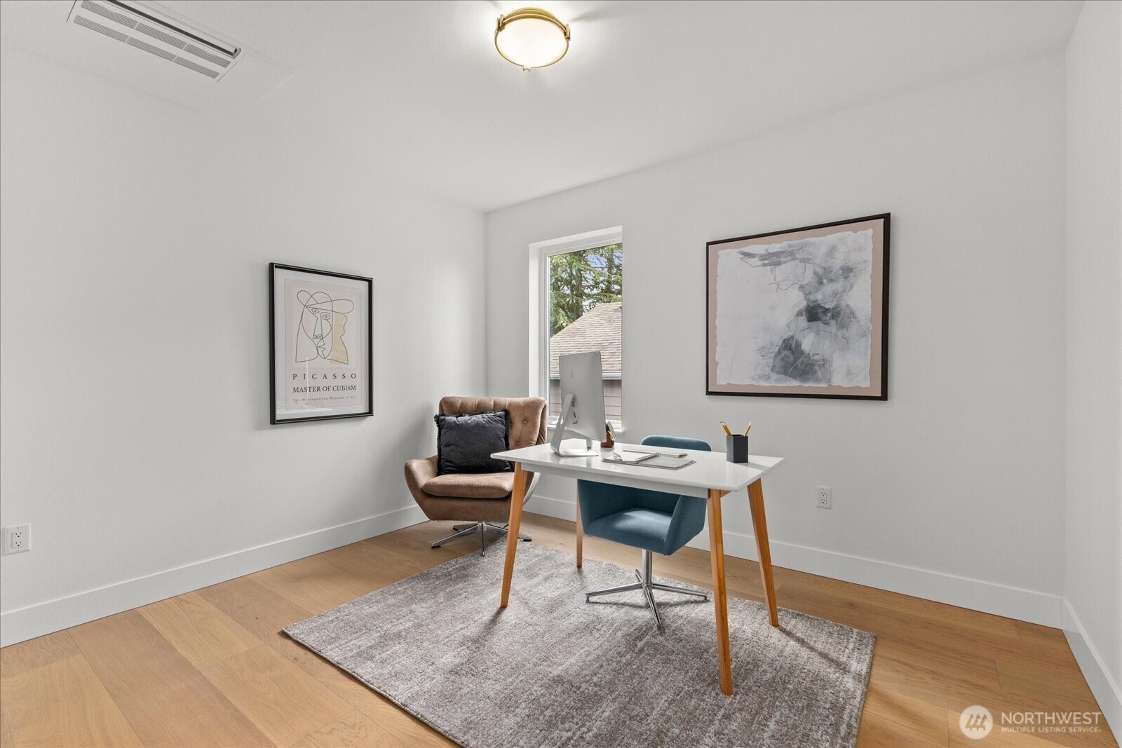 9535 Dayton Avenue N, Seattle, WA 98103