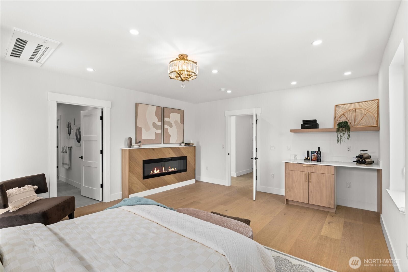 9535 Dayton Avenue N, Seattle, WA 98103