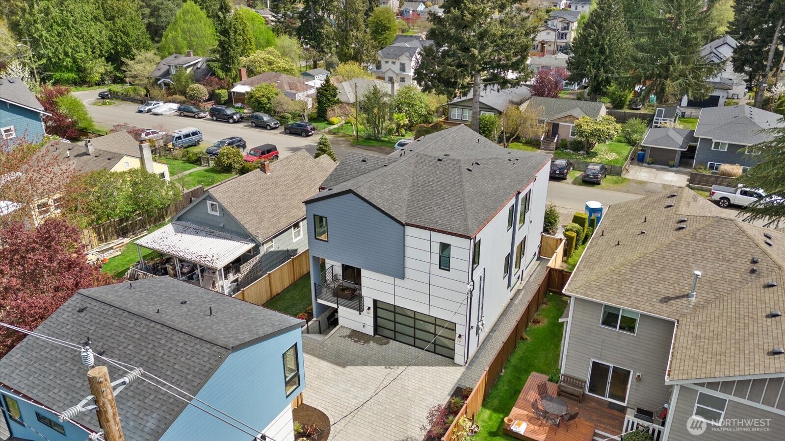 9535 Dayton Avenue N, Seattle, WA 98103