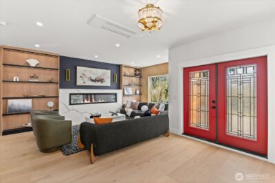 9535 Dayton Avenue N, Seattle, WA 98103 - Photo 4