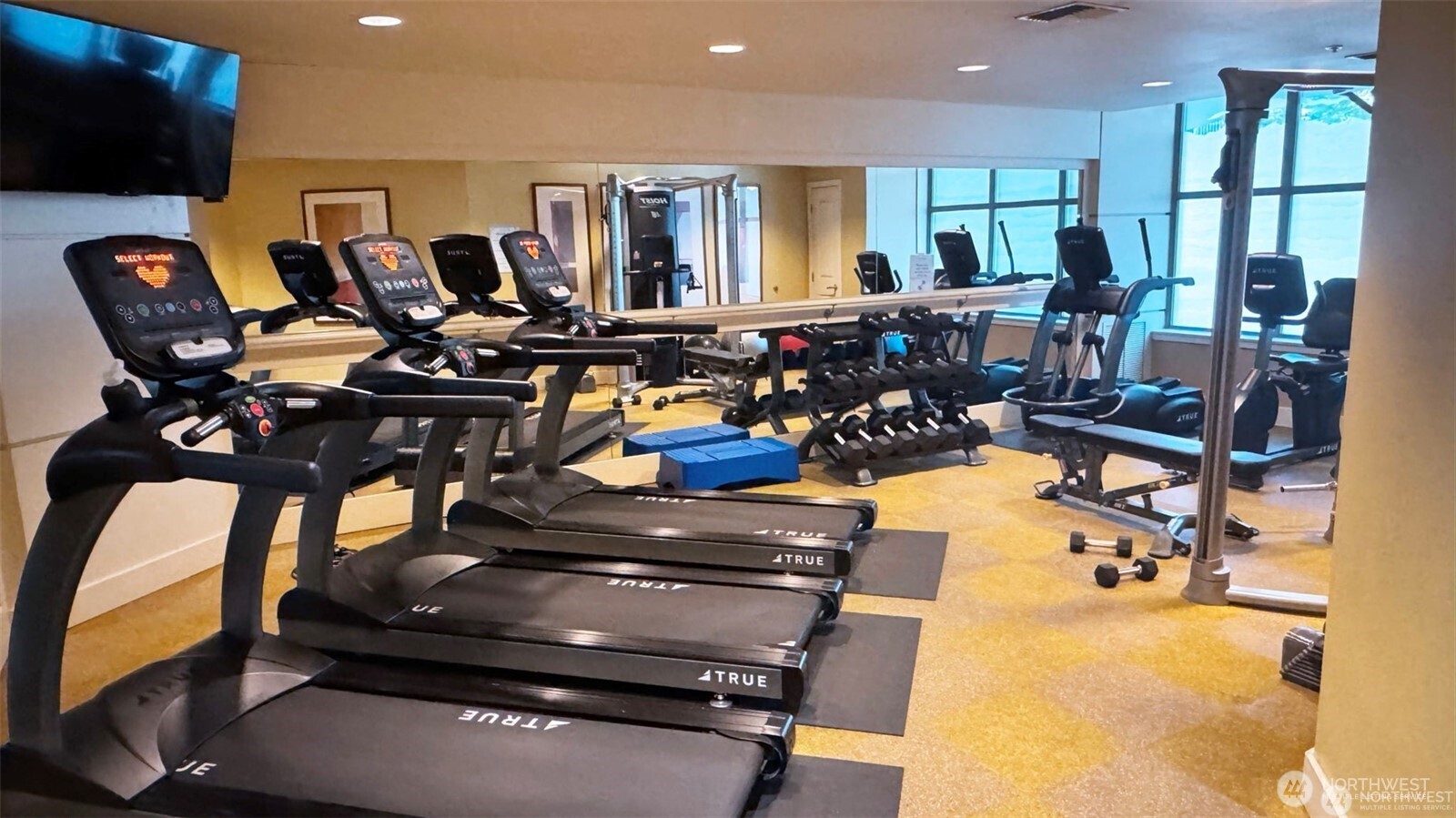 211 Kirkland Avenue #208, Kirkland, WA 98033