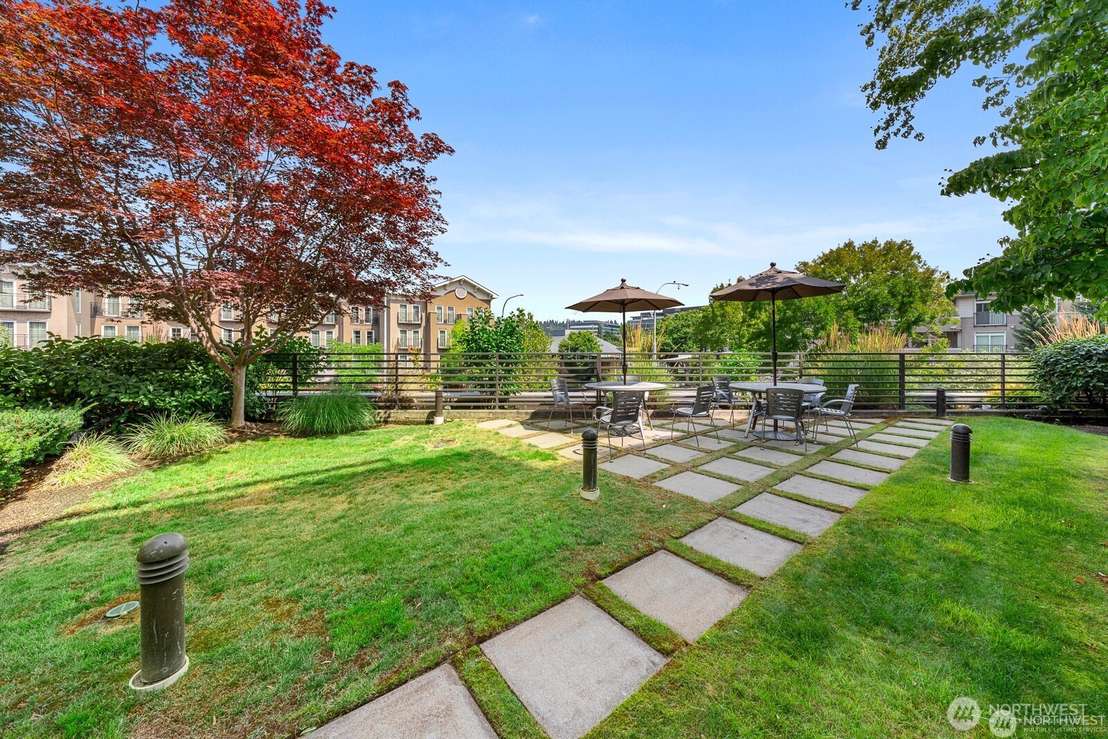 211 Kirkland Avenue #208, Kirkland, WA 98033