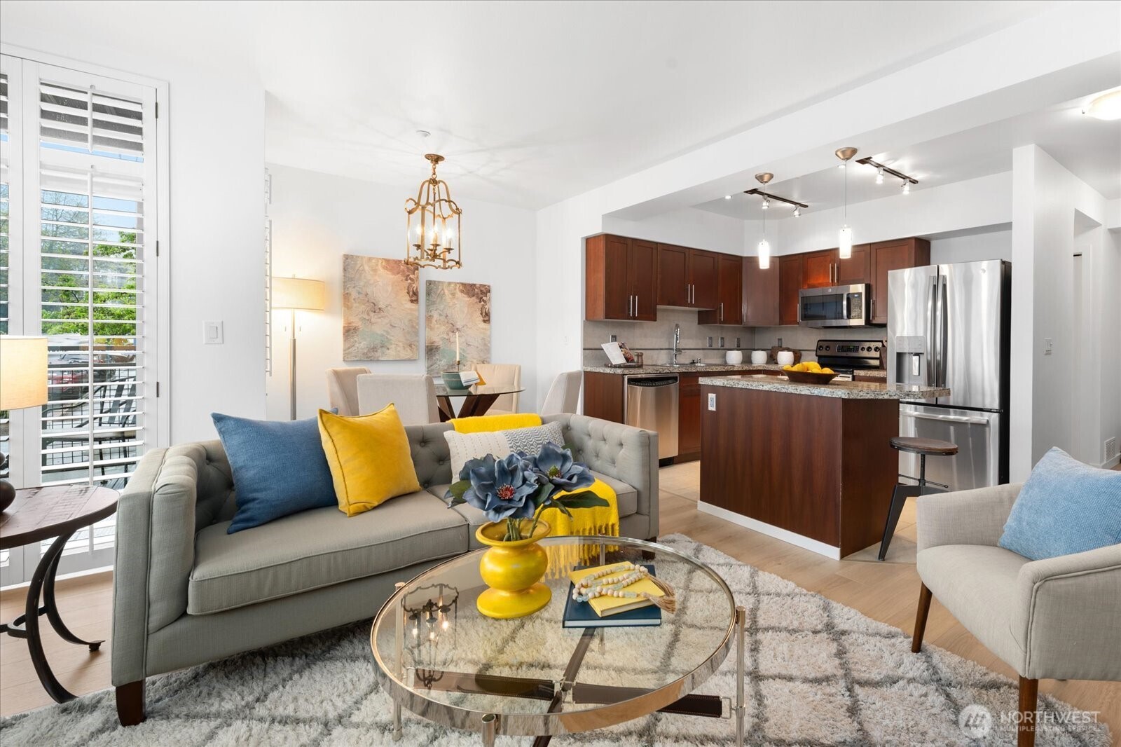 211 Kirkland Avenue #208, Kirkland, WA 98033