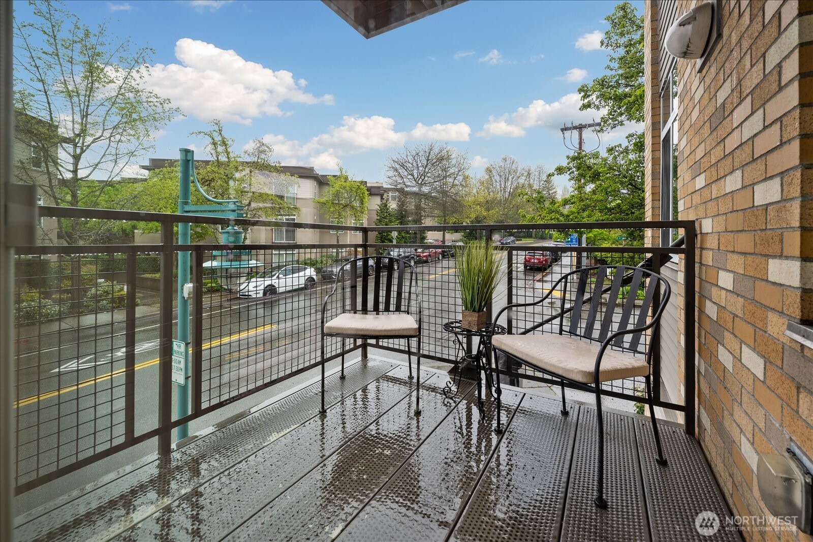 211 Kirkland Avenue #208, Kirkland, WA 98033