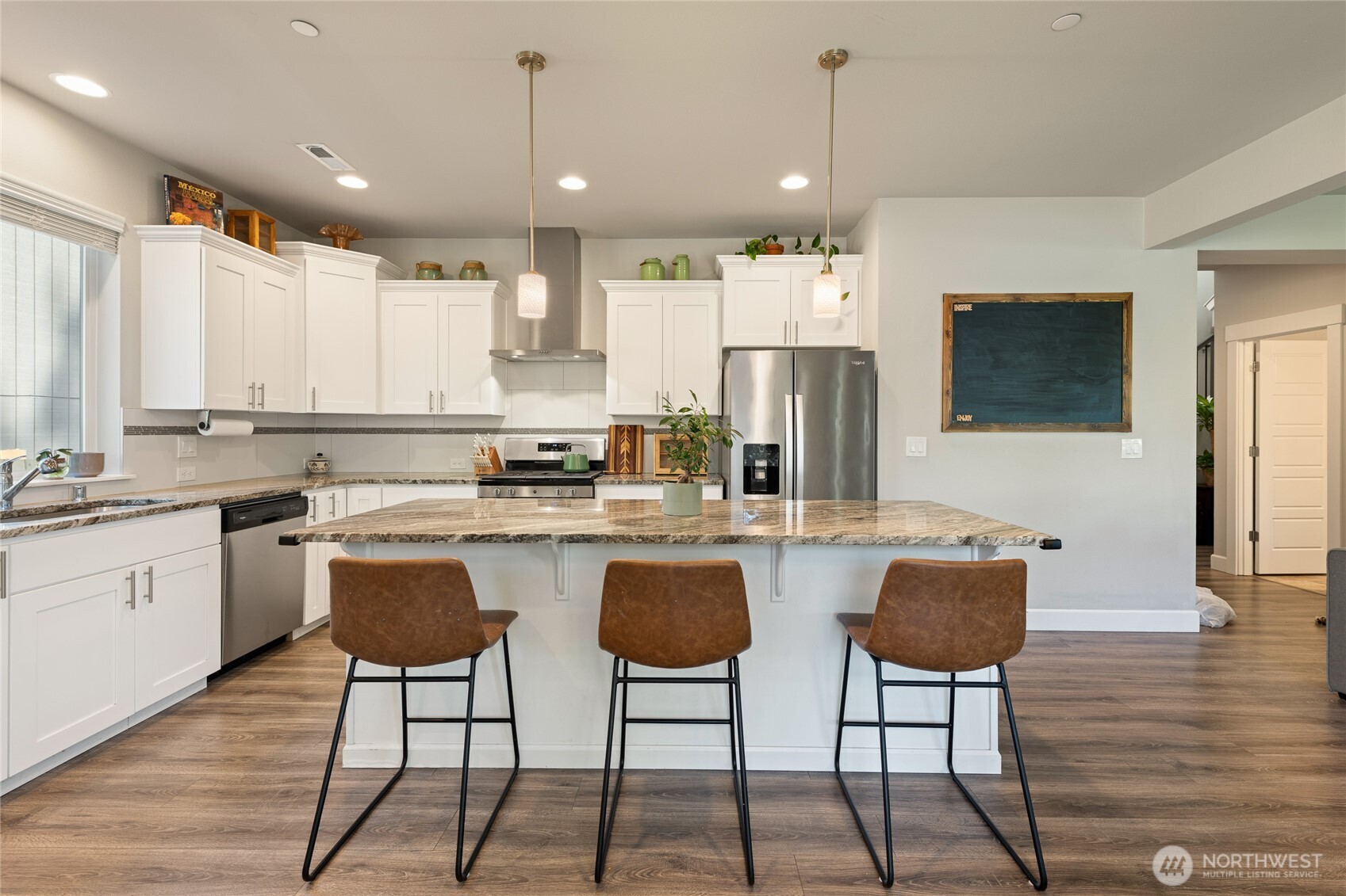 21812 SE 270th Street , Maple Valley, WA 98038-7417