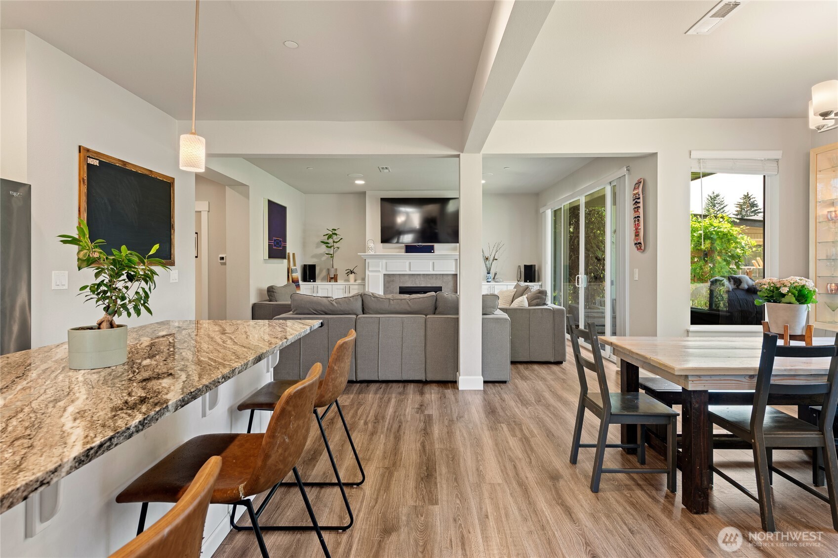 21812 SE 270th Street , Maple Valley, WA 98038-7417