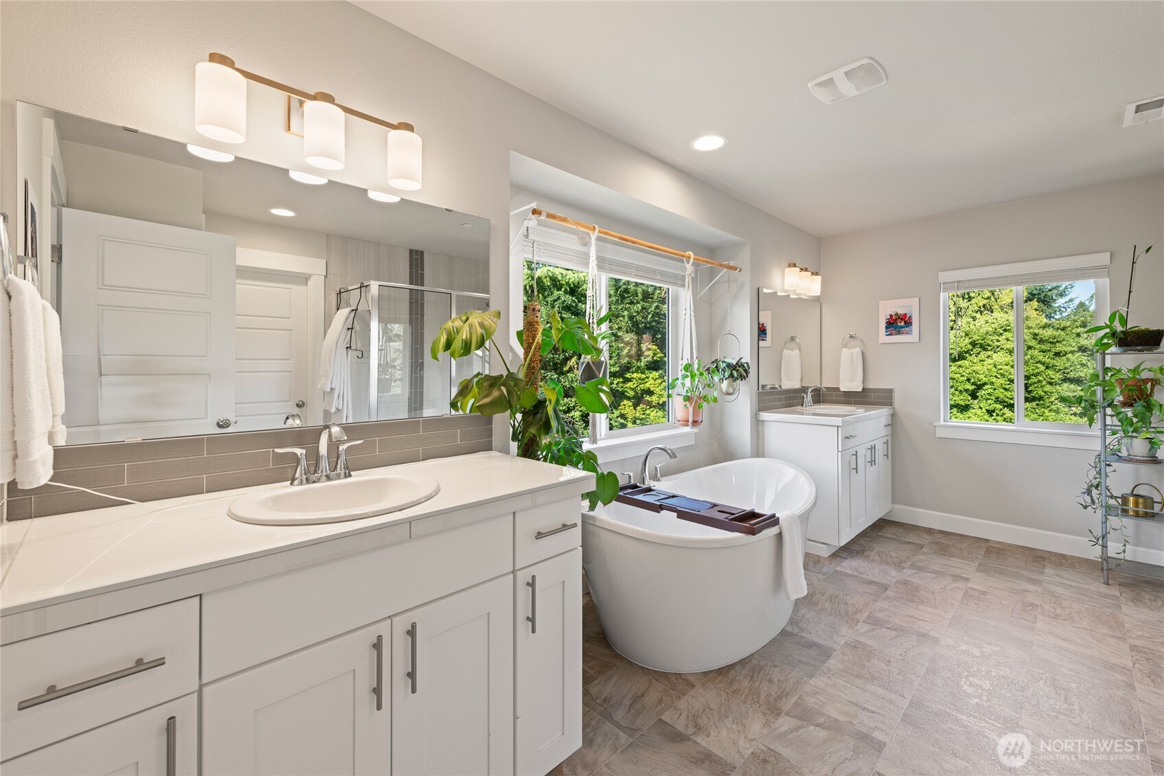21812 SE 270th Street , Maple Valley, WA 98038-7417