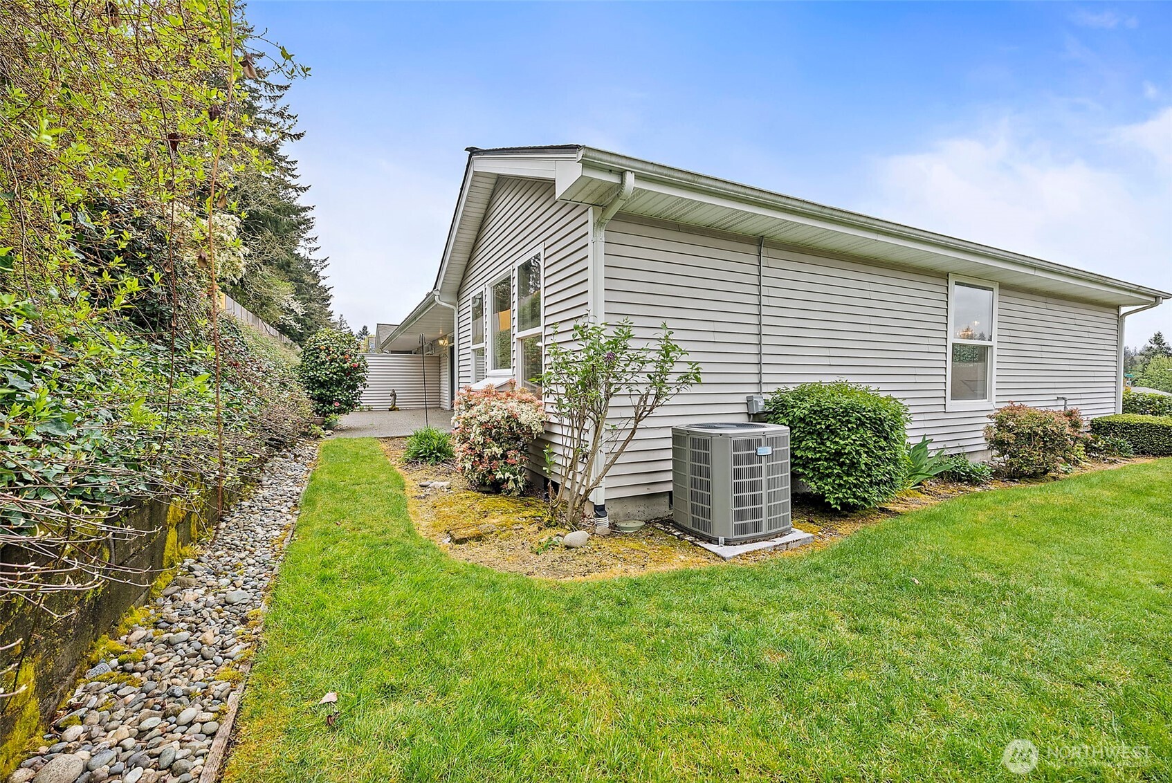 8816 71ST Street Ct SW, Lakewood, WA 98498-4087