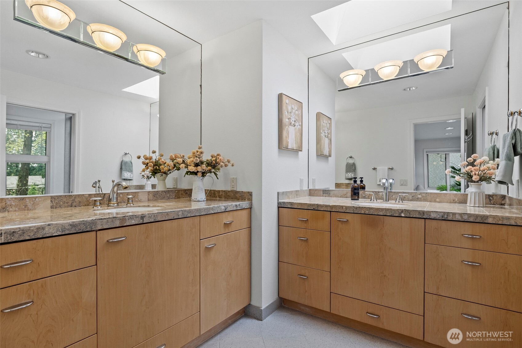 2507 Medina Circle , Medina, WA 98039
