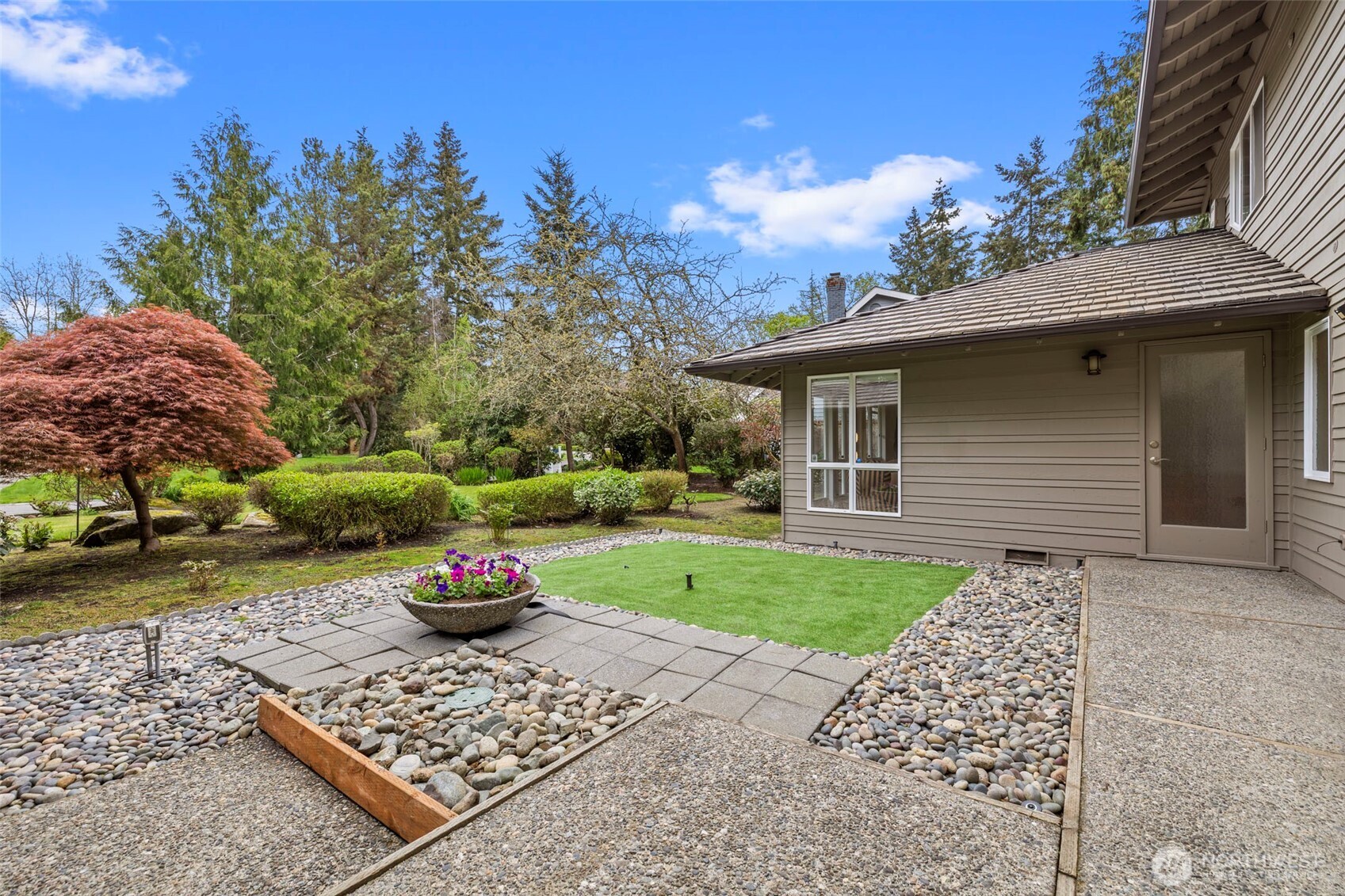 2507 Medina Circle , Medina, WA 98039