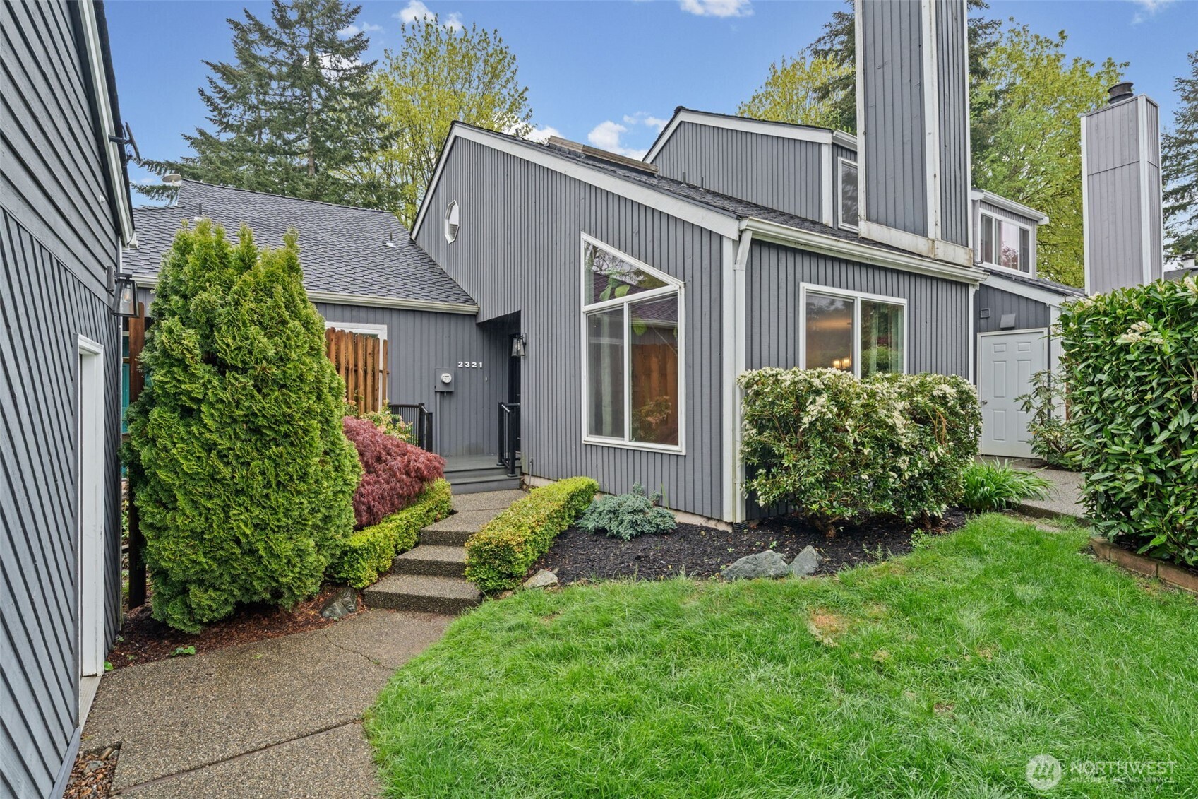 2321 SE 8th Drive , Renton, WA 98055