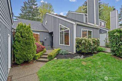2321 SE 8th Drive , Renton, WA 98055 - Photo 2