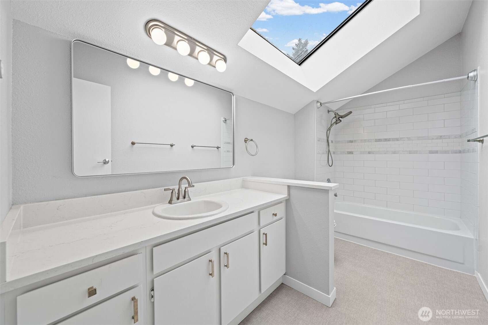 2321 SE 8th Drive , Renton, WA 98055