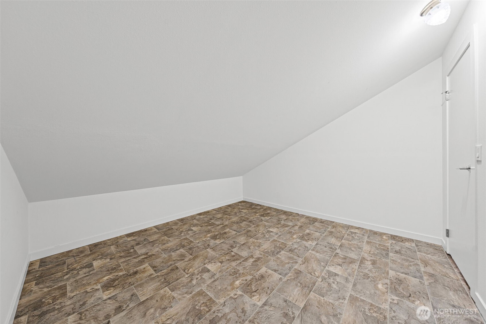 2321 SE 8th Drive , Renton, WA 98055