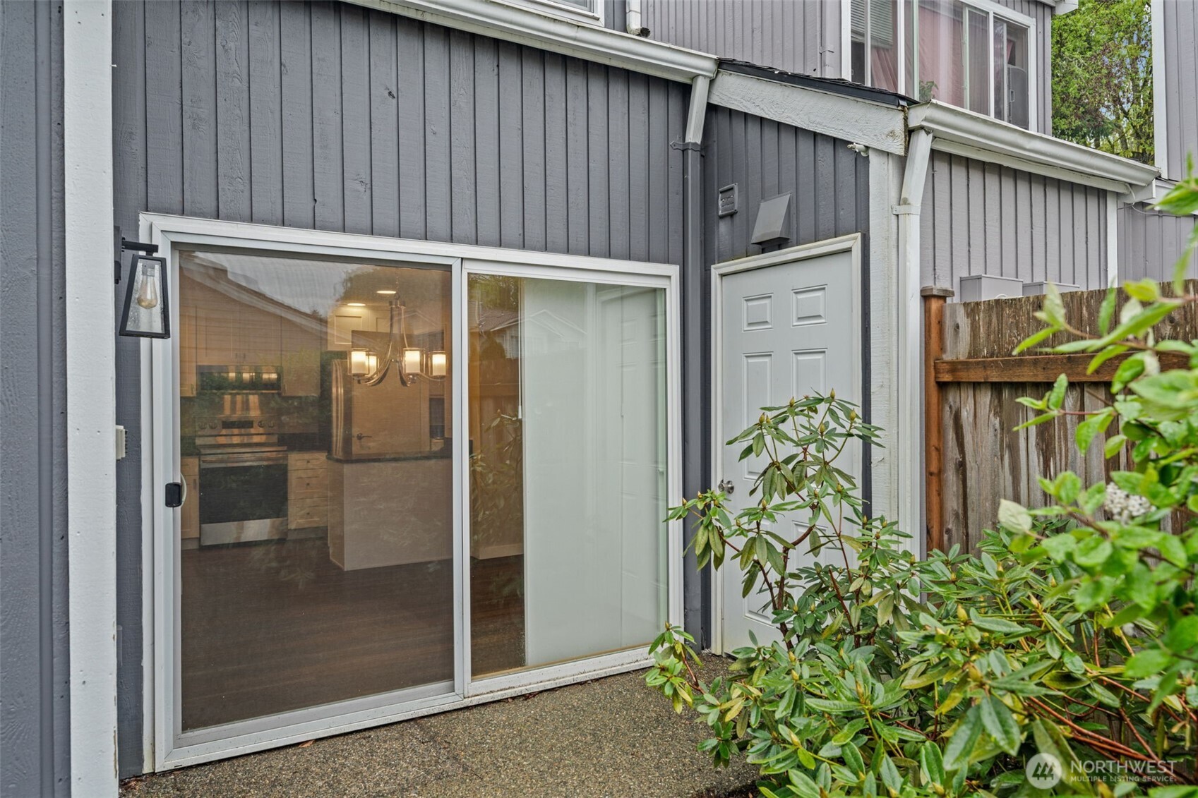 2321 SE 8th Drive , Renton, WA 98055