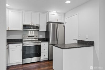 2321 SE 8th Drive , Renton, WA 98055 - Photo 8