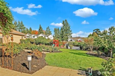 1055 91st Avenue NE, Bellevue, WA 98004 - Photo 37