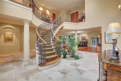 1055 91st Avenue NE, Bellevue, WA 98004 - Photo 9