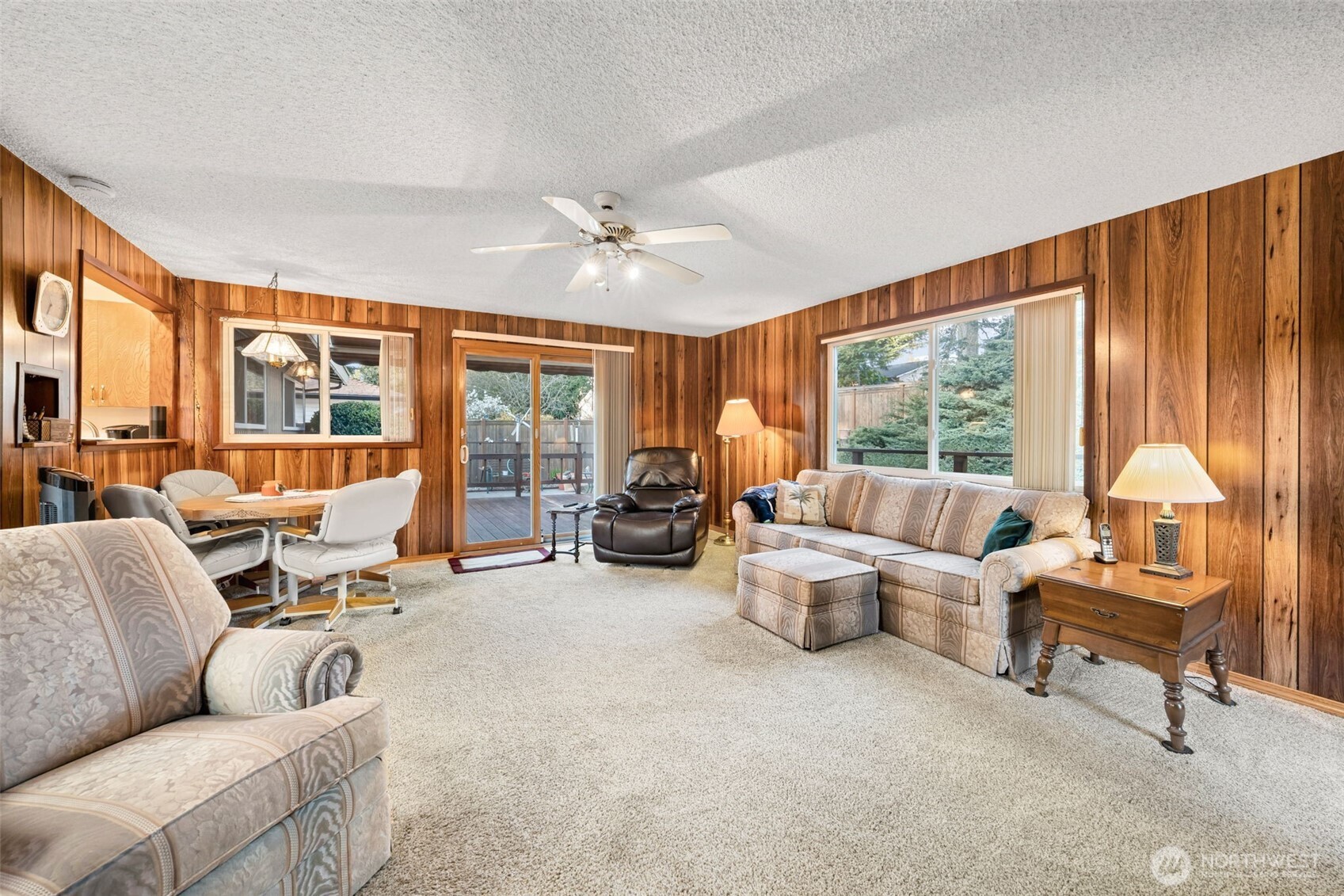 24 158th Place SE, Bellevue, WA 98008