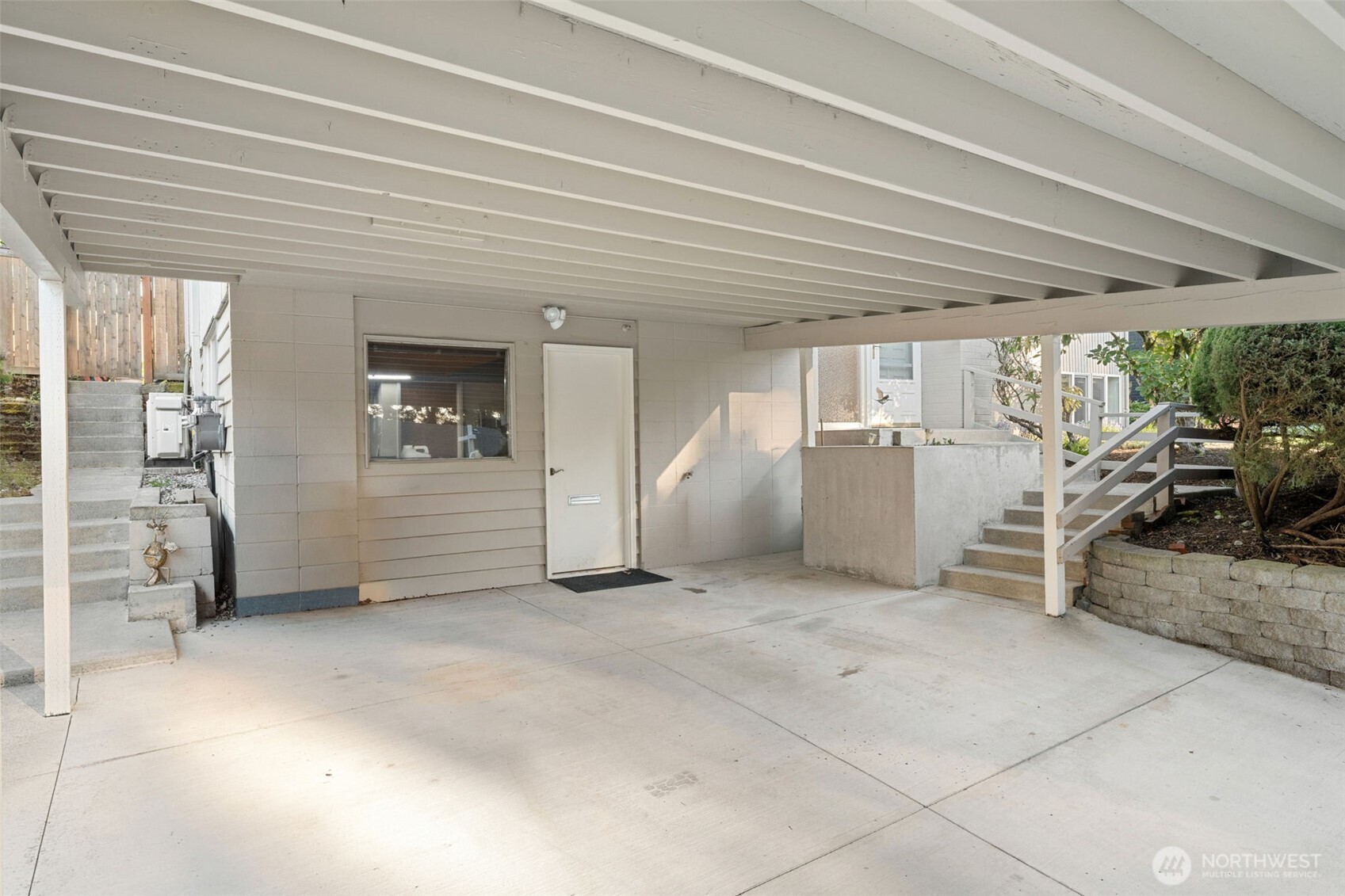 24 158th Place SE, Bellevue, WA 98008