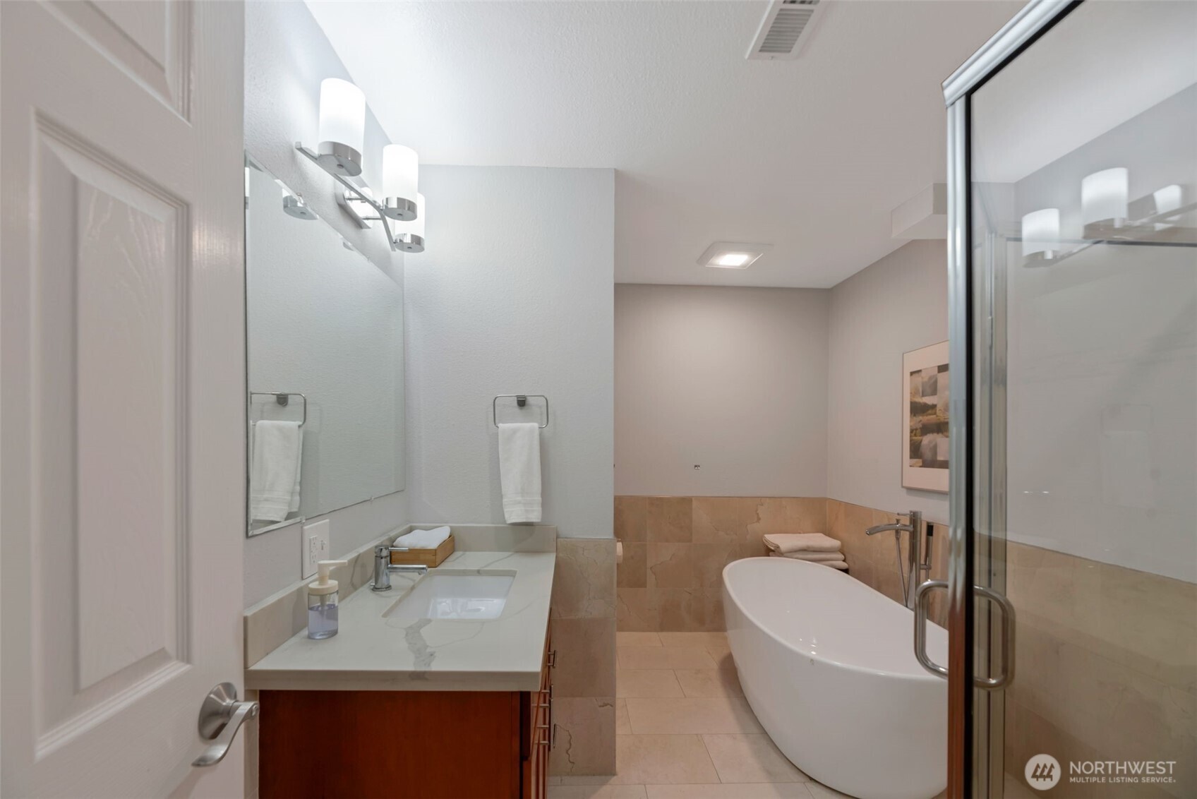 2840 108th Avenue SE, Bellevue, WA 98004
