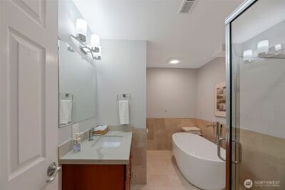 2840 108th Avenue SE, Bellevue, WA 98004 - Photo 19