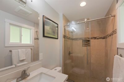 2840 108th Avenue SE, Bellevue, WA 98004 - Photo 8