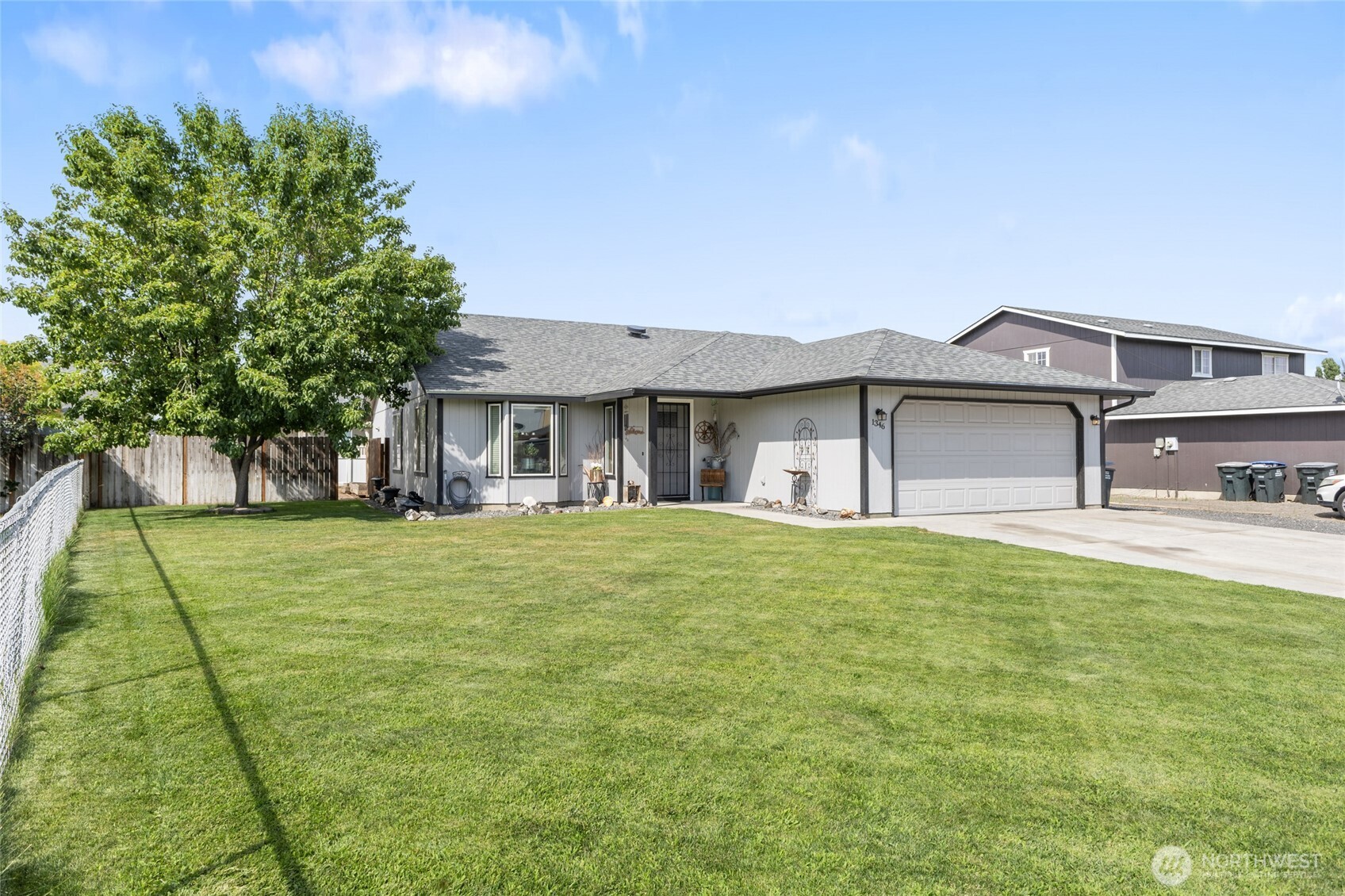 1346 E Greens Loop , Moses Lake, WA 98837