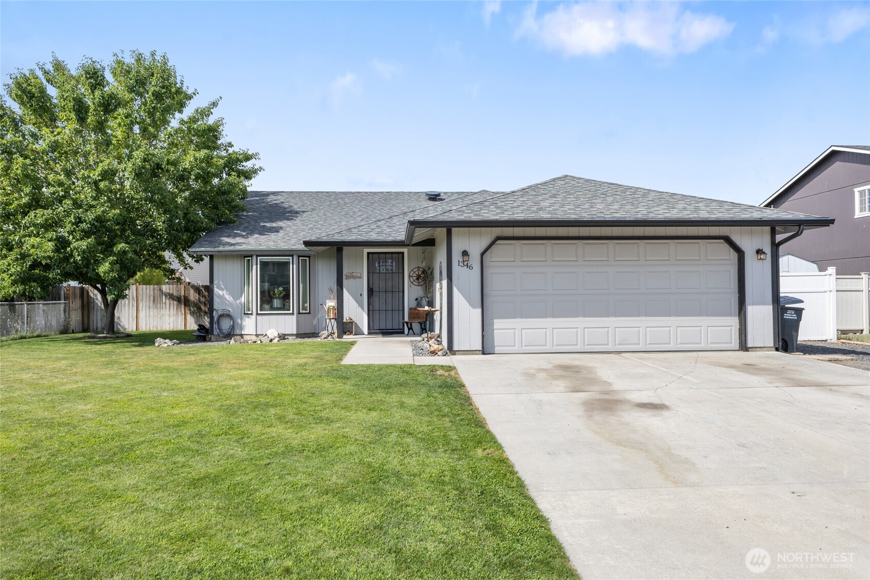 1346 E Greens Loop , Moses Lake, WA 98837