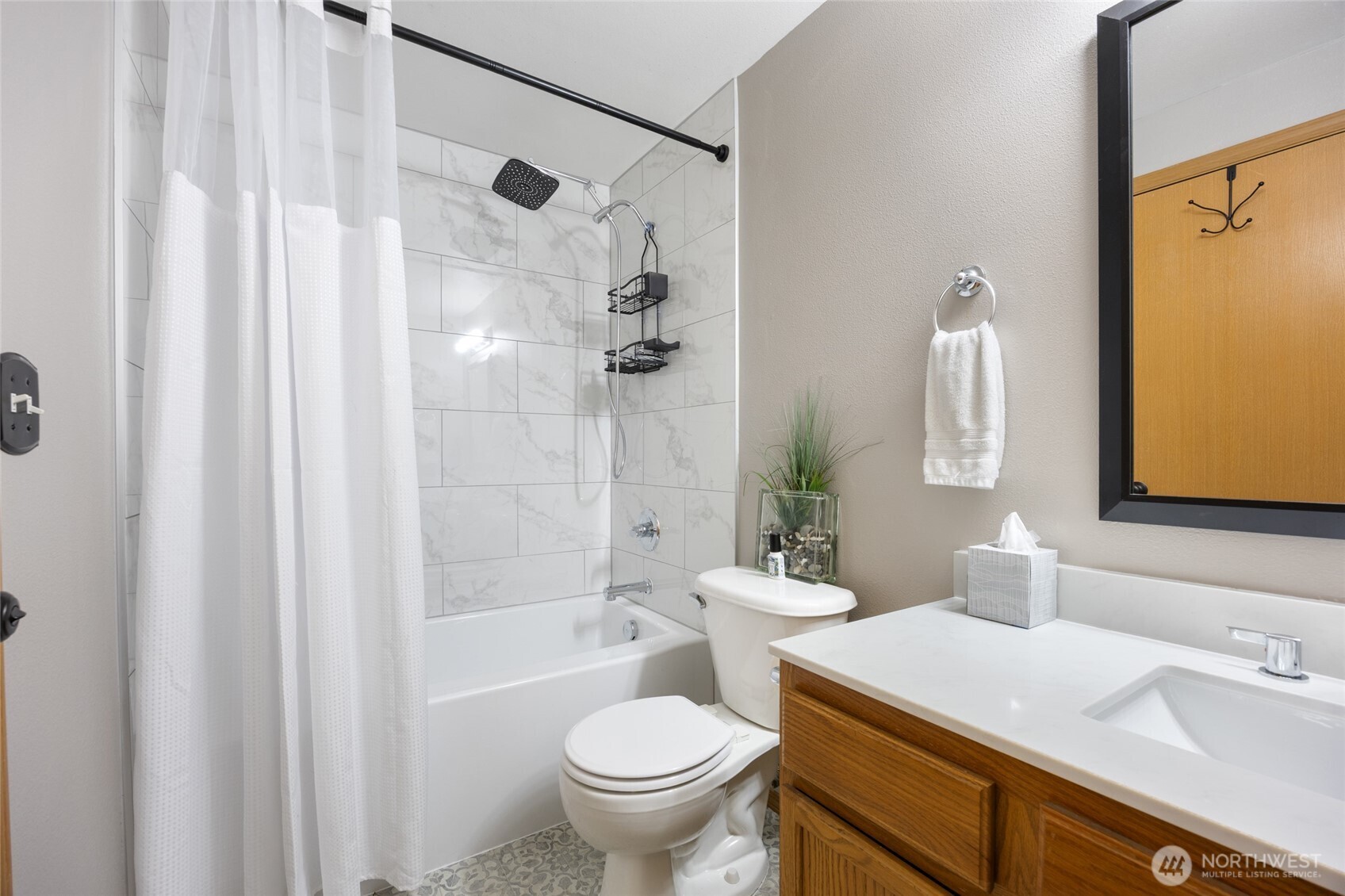 1346 E Greens Loop , Moses Lake, WA 98837