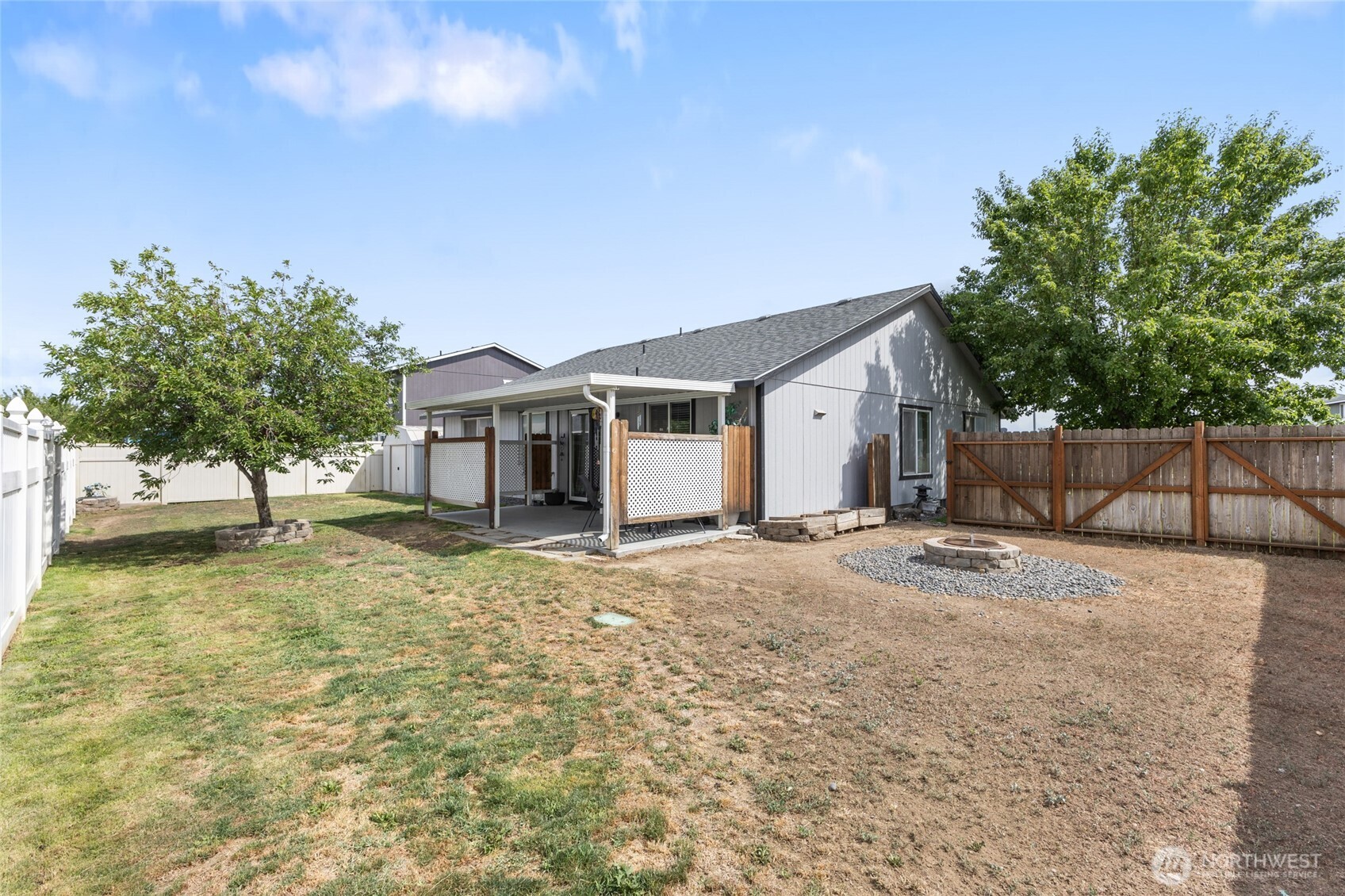 1346 E Greens Loop , Moses Lake, WA 98837