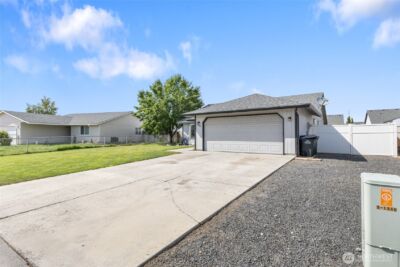1346 E Greens Loop , Moses Lake, WA 98837 - Photo 34