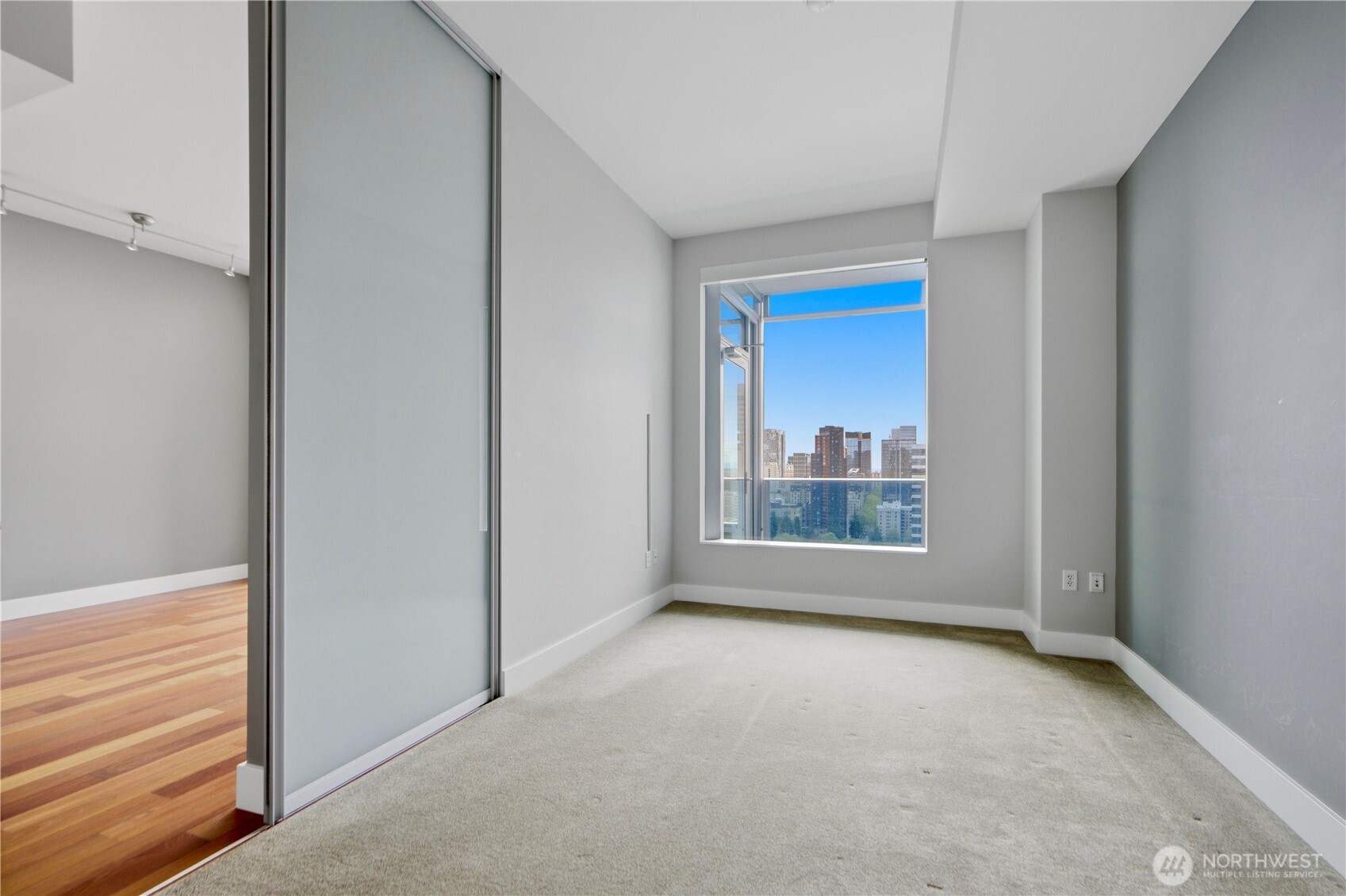 737 olive Way #2906, Seattle, WA 98101