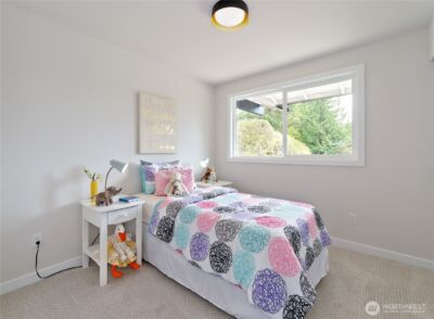 12802 NE 142nd Street , Kirkland, WA 98034 - Photo 13