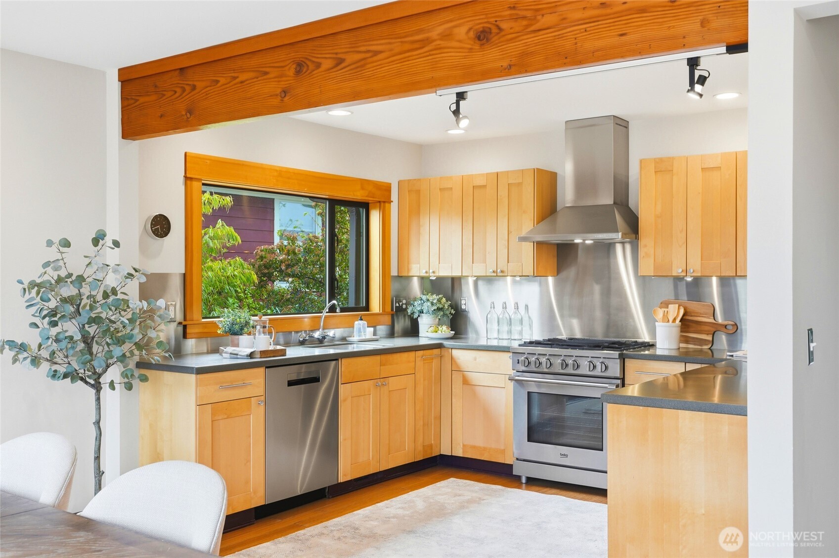5919 46th Avenue SW, Seattle, WA 98136