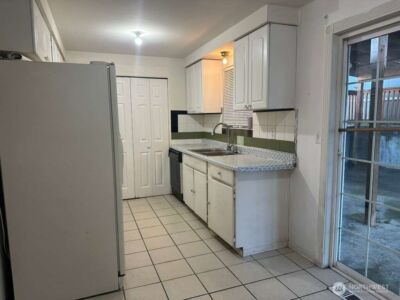12501 SE 203 Place SE, Kent, WA 98031 - Photo 17