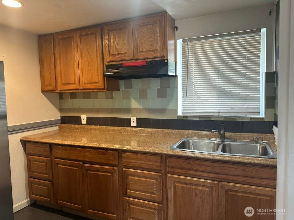 12501 SE 203 Place SE, Kent, WA 98031