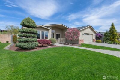 586 Canyon Drive #70, East Wenatchee, WA 98802 - Photo 1