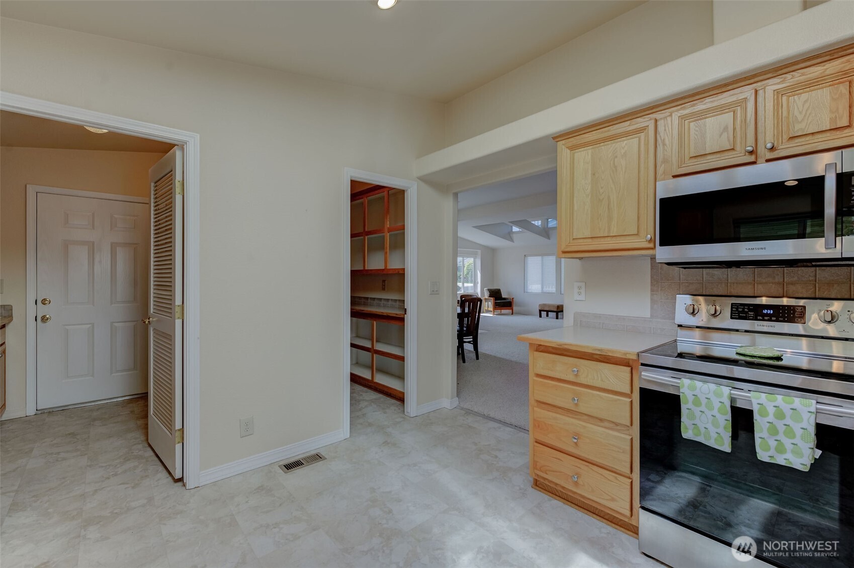 586 Canyon Drive #70, East Wenatchee, WA 98802