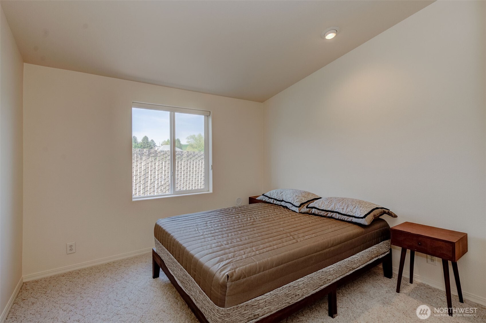 586 Canyon Drive #70, East Wenatchee, WA 98802