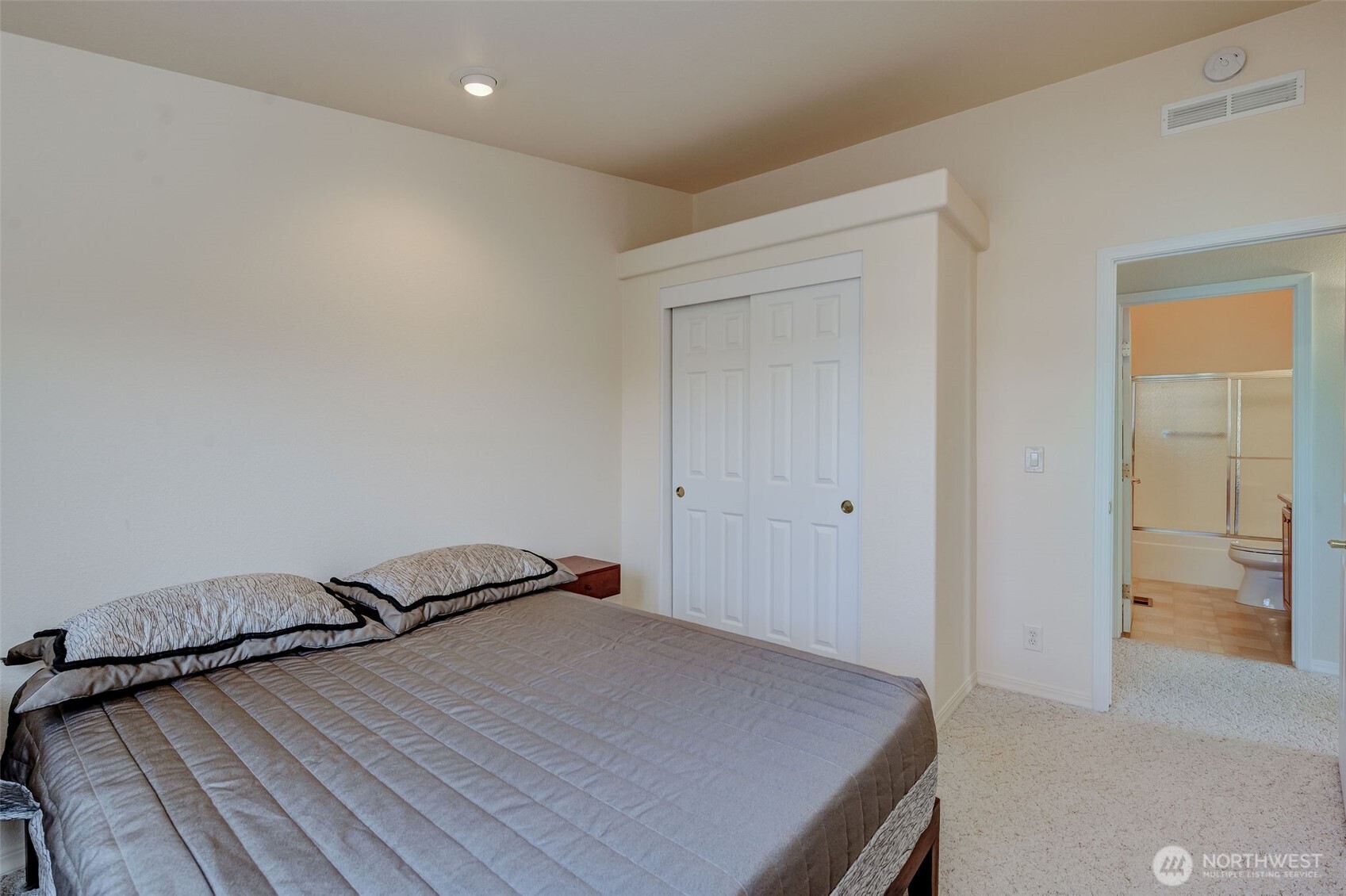 586 Canyon Drive #70, East Wenatchee, WA 98802